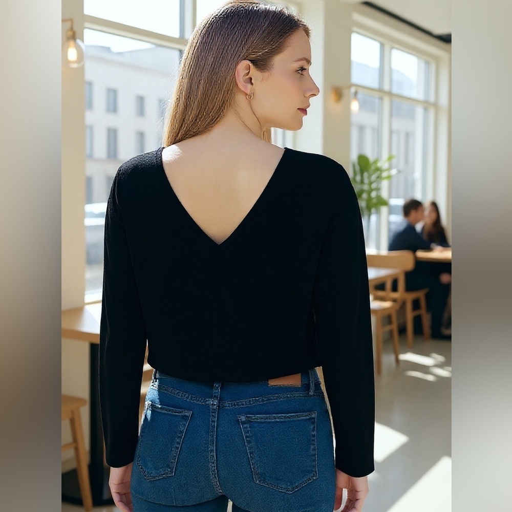 Free People lightweight black cropped top overlapping V back size XS